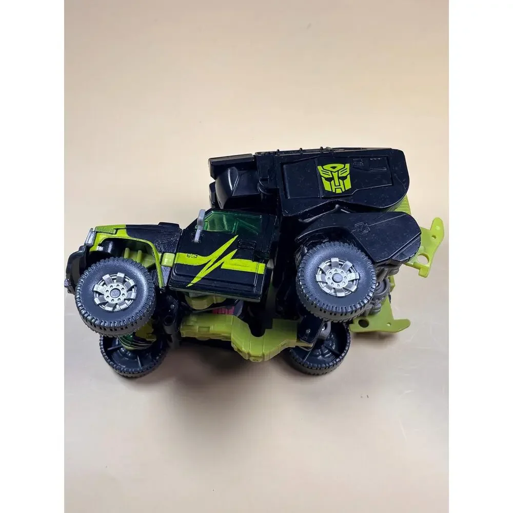 Transformers Night Ops Hunt for the Decepticons Voyager Class Ratchet 2010